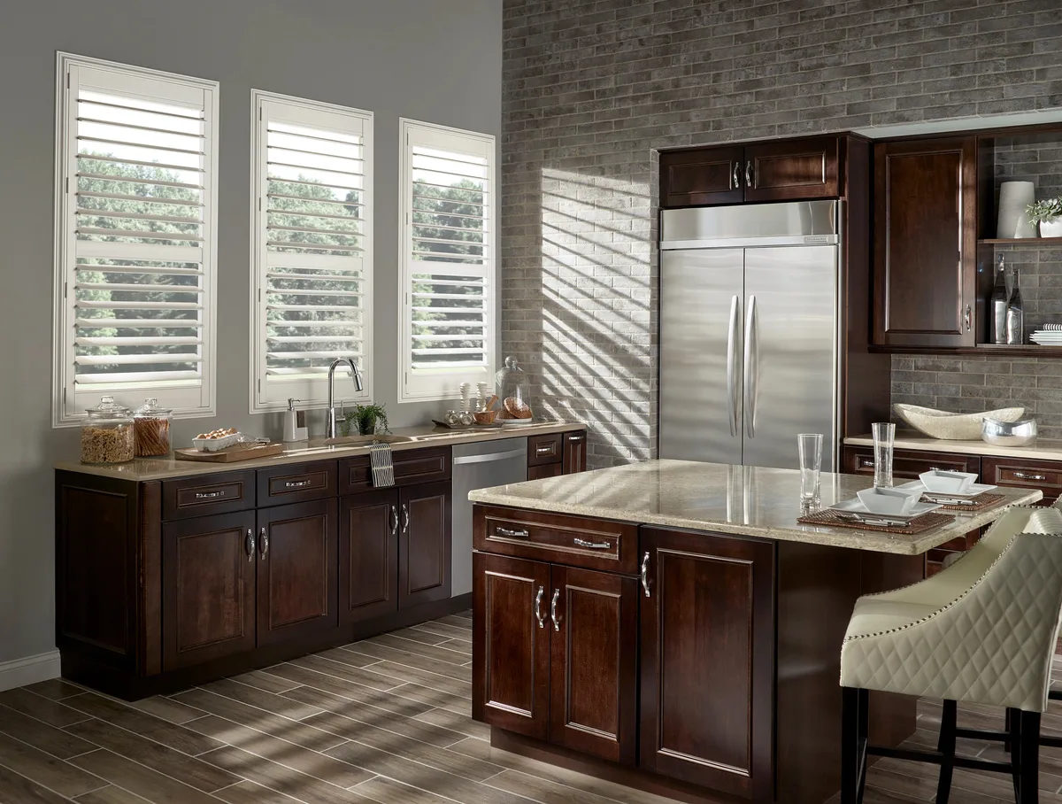 Shutters with Hidden Tilt Bar